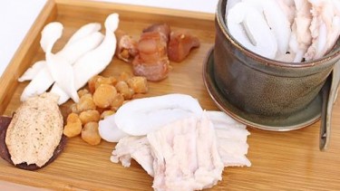 原盅燉川貝陳皮海底椰鱷魚肉湯