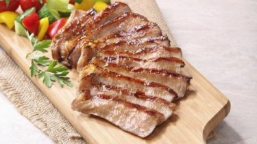 炭燒泰式豬頸肉(配泰式甜酸汁)(F4)