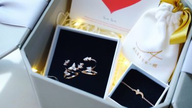 Alette.玥 Love collection 真愛系列 & Sparkle Flowers collection 閃爍繁花系列 《限定精美純銀首飾禮盒套裝 手鏈+戒指》